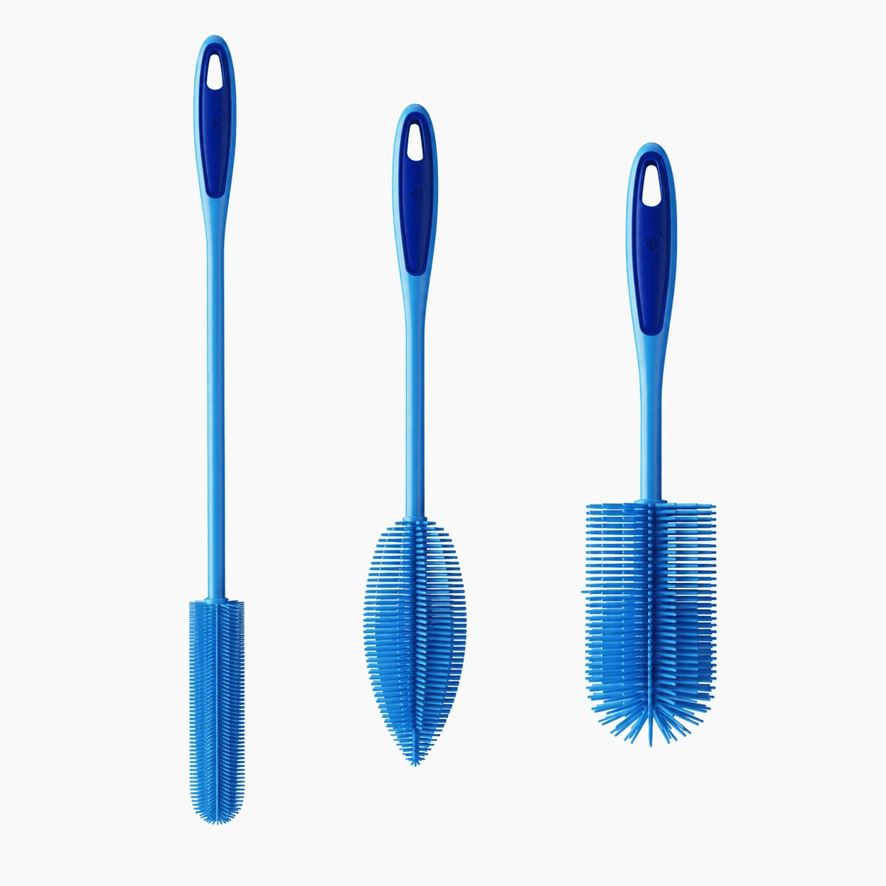 Trois goupillons bleus en silicone de tailles différentes
